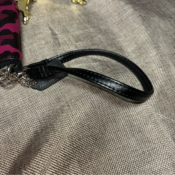 Coach Ocelot Coach Print Corner Zip Wristlet F64238 - Picture 7 of 9